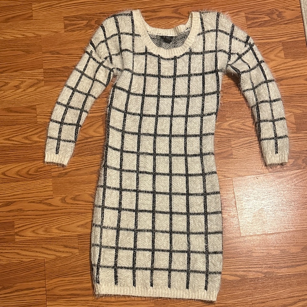 Rhapsody Cream and Black Long Sleeve Dress